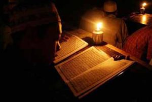 Tentu menghadiahkan pahala bacaan al-Quran akan sampai kepada seseorang yang kita tuju