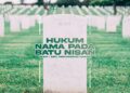 Hukum Memberi Nama Pada Batu Nisan